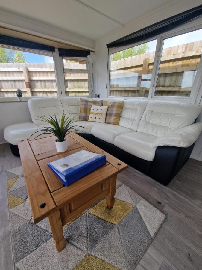 Featheredge Corner Lodge Wells Εξωτερικό φωτογραφία