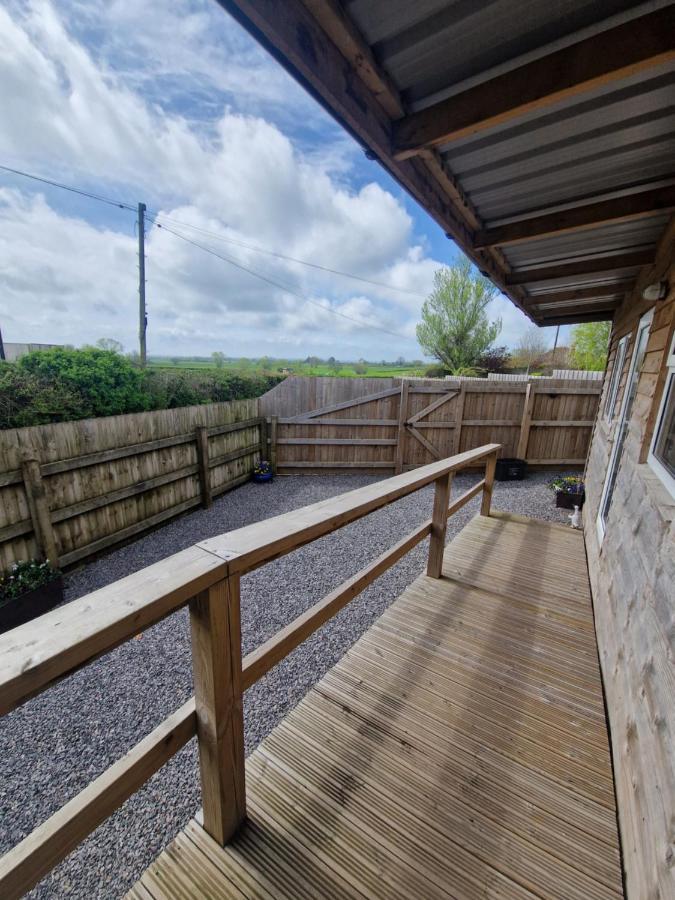 Featheredge Corner Lodge Wells Εξωτερικό φωτογραφία