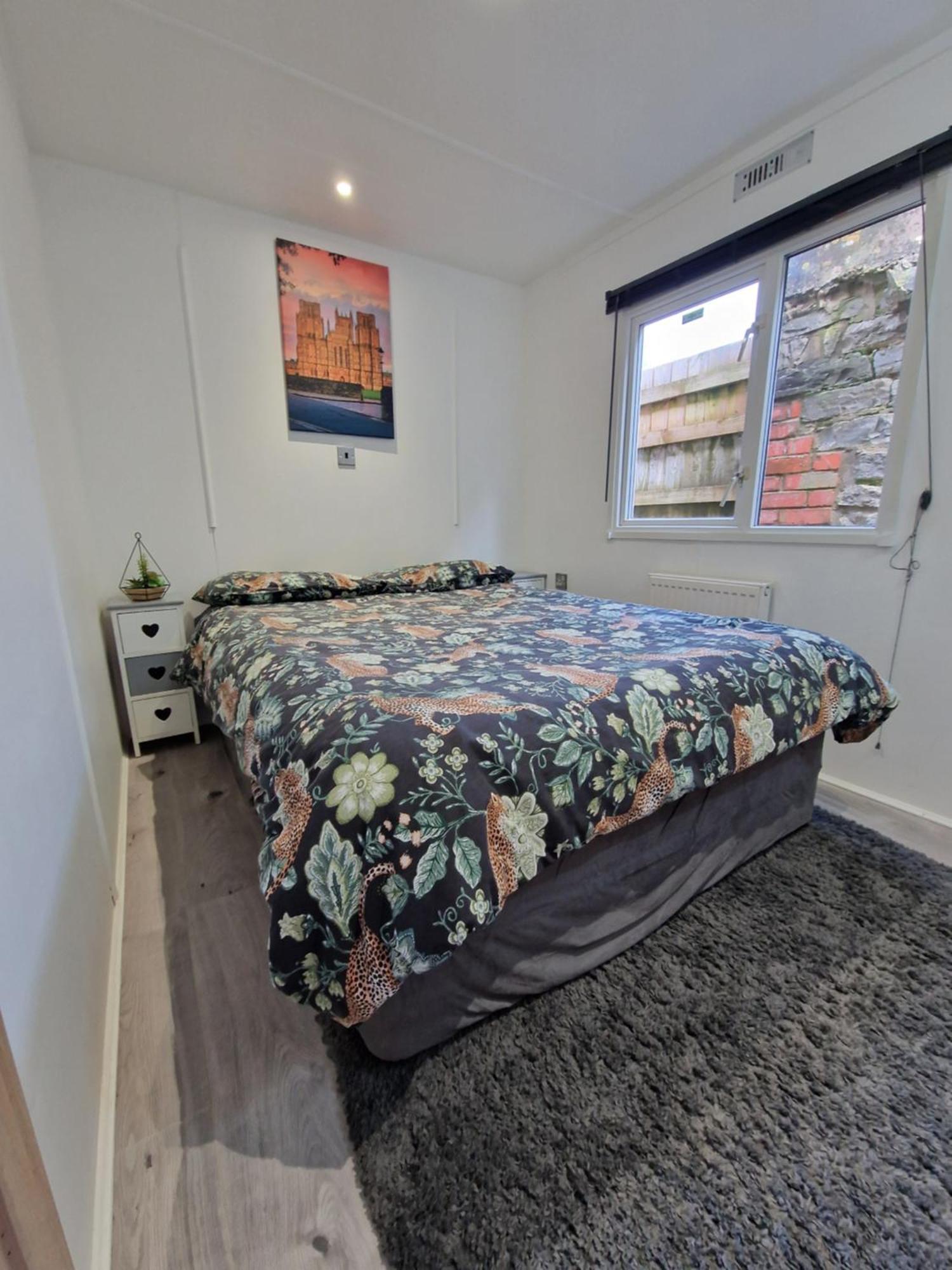 Featheredge Corner Lodge Wells Εξωτερικό φωτογραφία